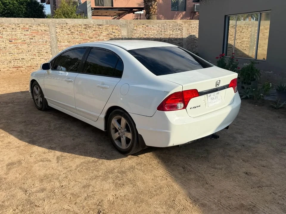 2008 Honda Civic 8th Gen - Image 4 of 7