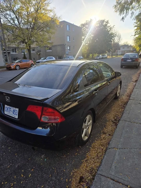 2008 Honda Civic 8th Gen - Image 4 of 9