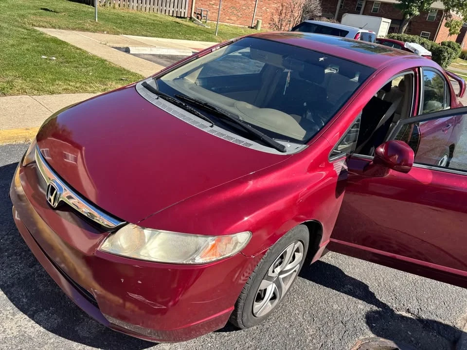 2008 Honda Civic 8th Gen - Image 3 of 4