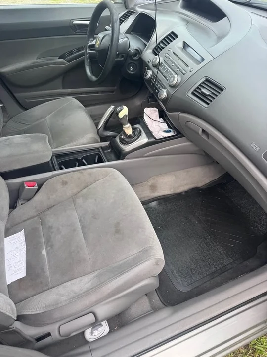 2008 Honda Civic 8th Gen - Image 9 of 14