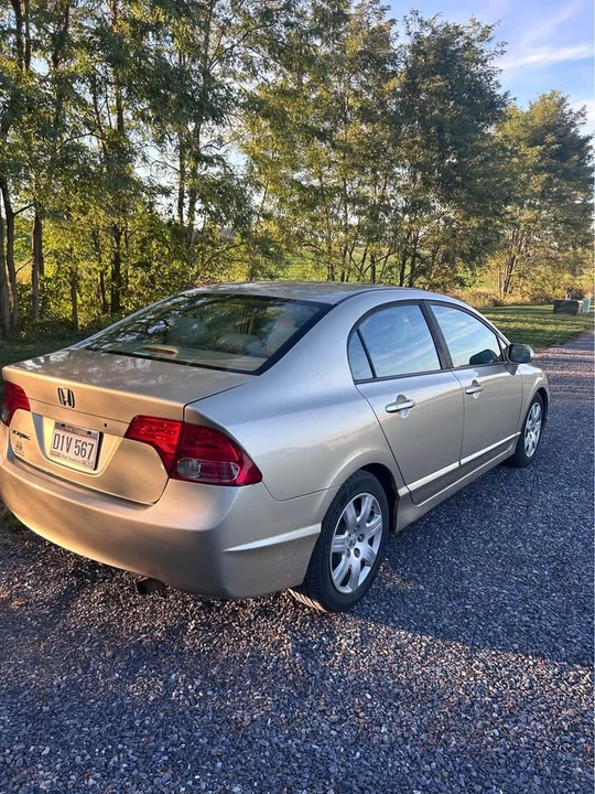 2008 Honda Civic 8th Gen - Image 4 of 5