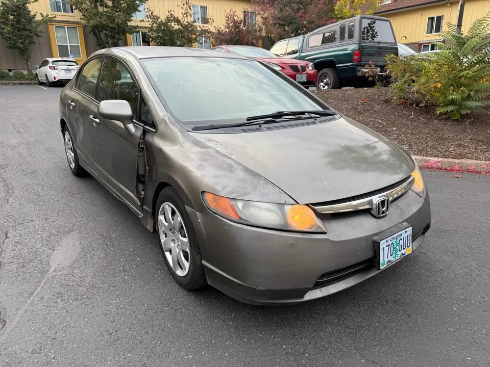 2008 Honda Civic 8th Gen - Image 2 of 8