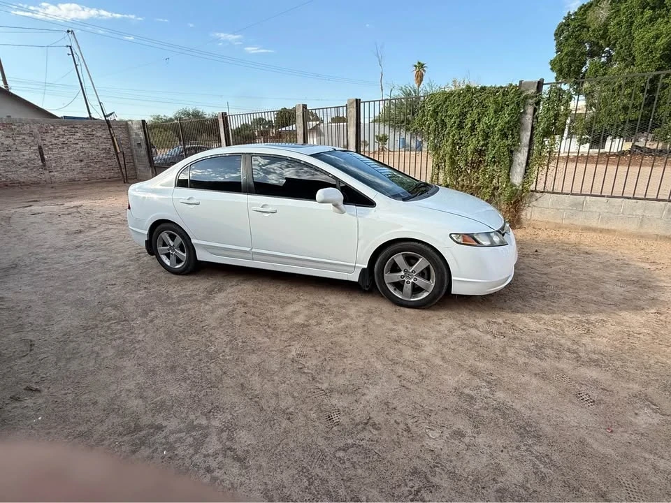 2008 Honda Civic 8th Gen - Image 2 of 7