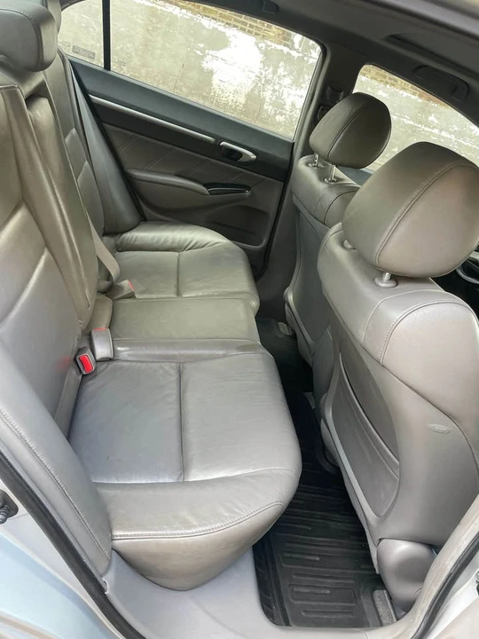 2008 Honda Civic 8th Gen - Image 6 of 10