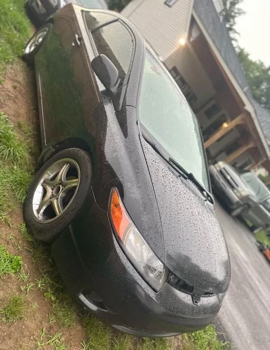 2008 Honda Civic 8th Gen - Image 8 of 9