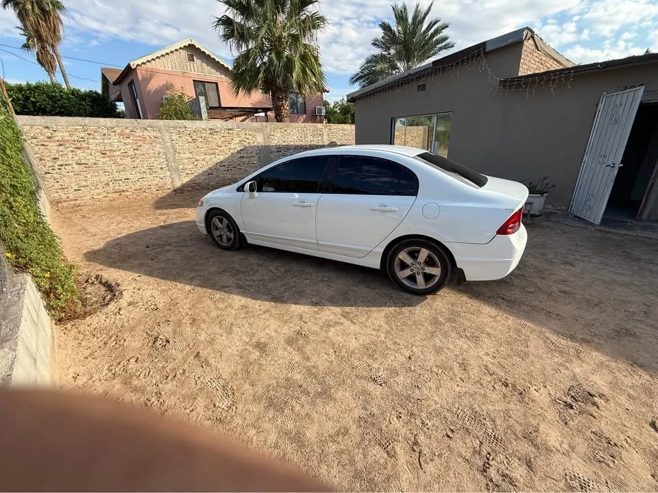 2008 Honda Civic 8th Gen - Image 3 of 7