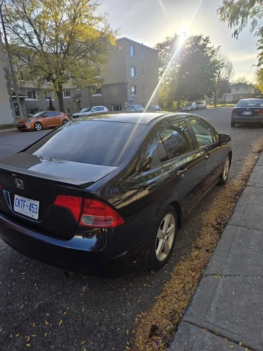 2008 Honda Civic 8th Gen - Image 6 of 9