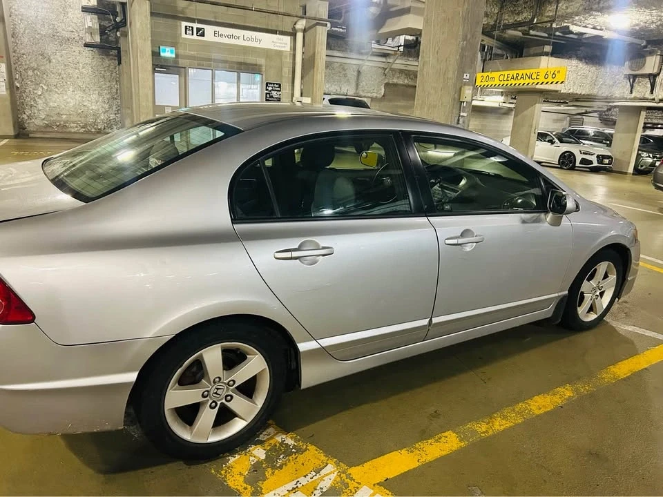 2008 Honda Civic 8th Gen - Image 2 of 7