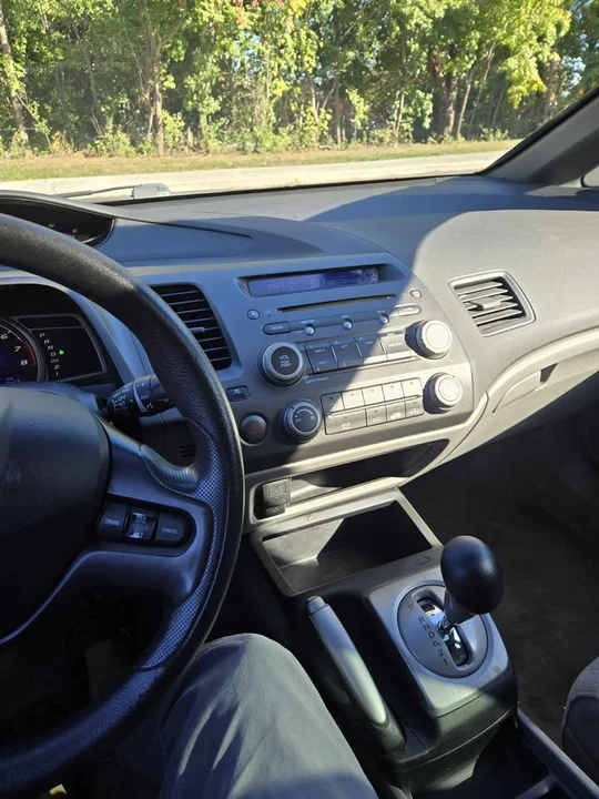 2008 Honda Civic 8th Gen - Image 7 of 9