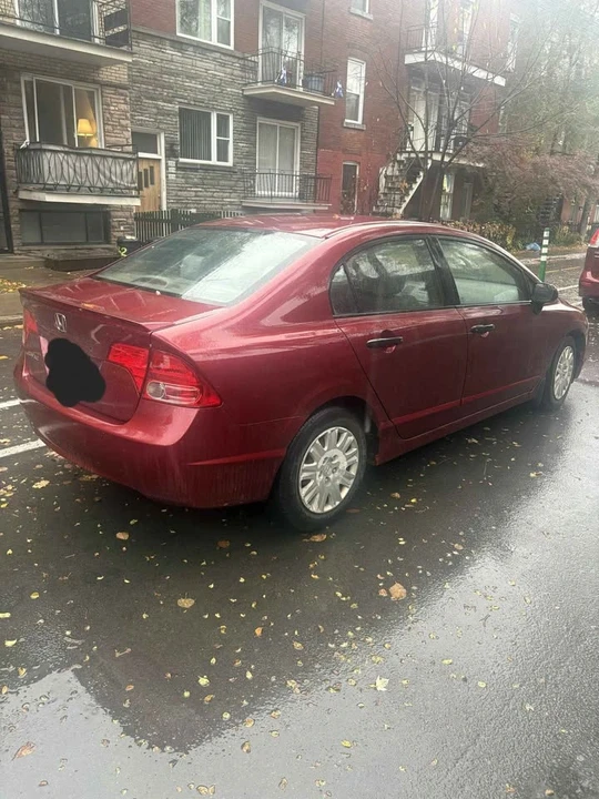2008 Honda Civic 8th Gen - Image 2 of 3