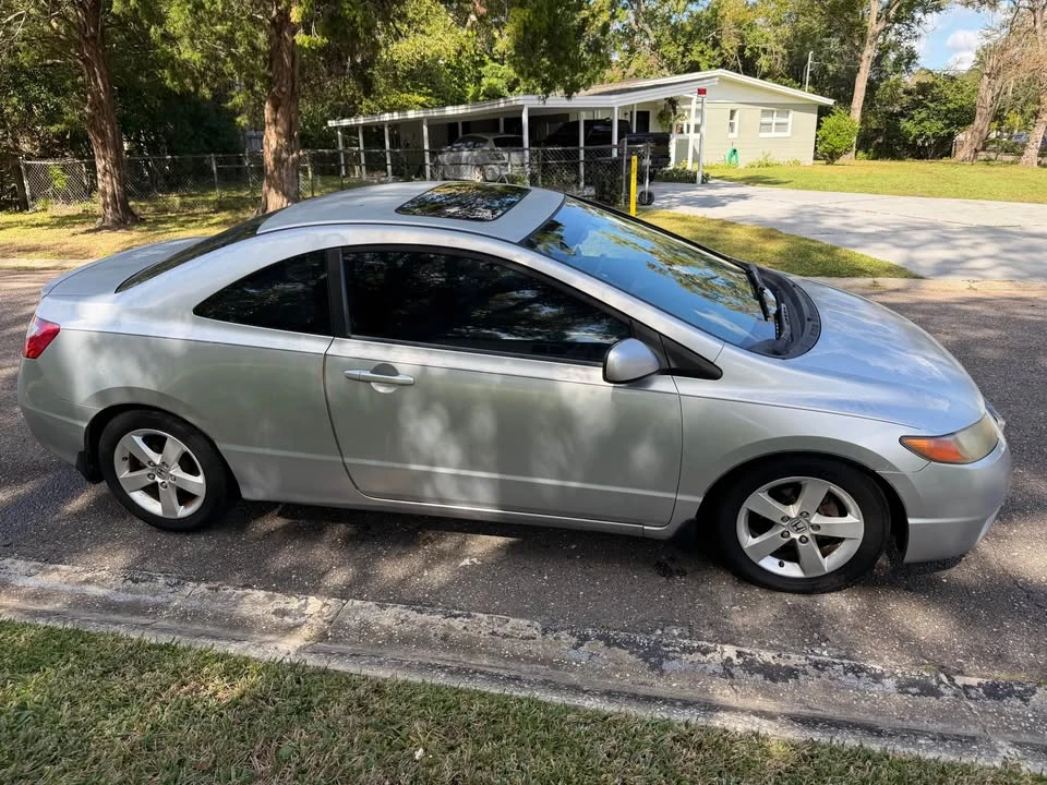 2008 Honda Civic 8th Gen - Image 7 of 12