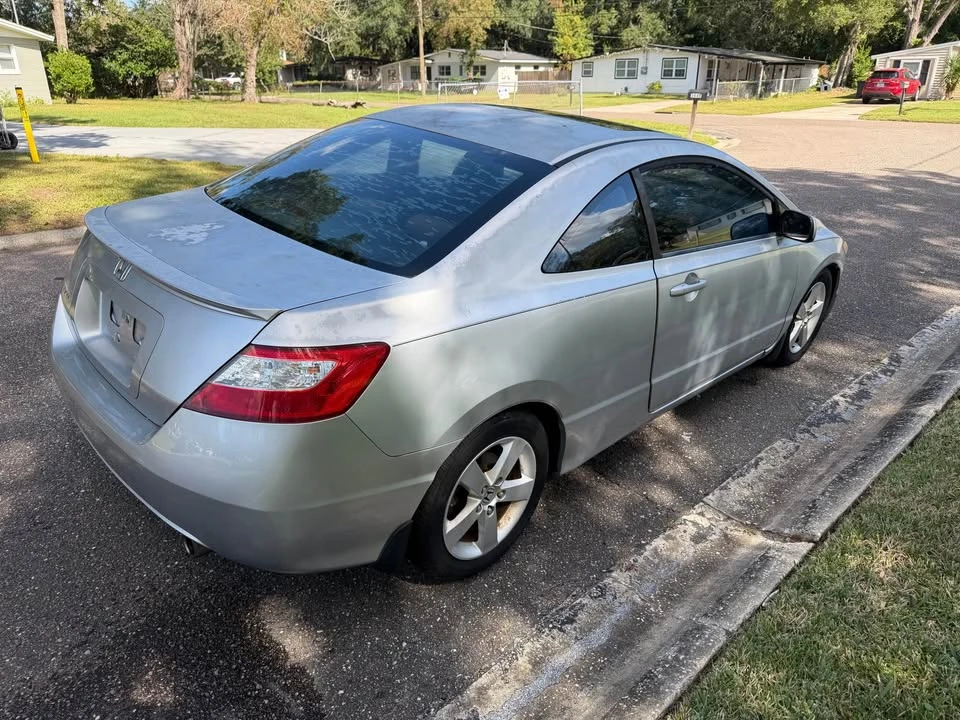 2008 Honda Civic 8th Gen - Image 8 of 12
