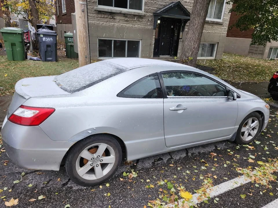 2008 Honda Civic 8th Gen - Image 3 of 6