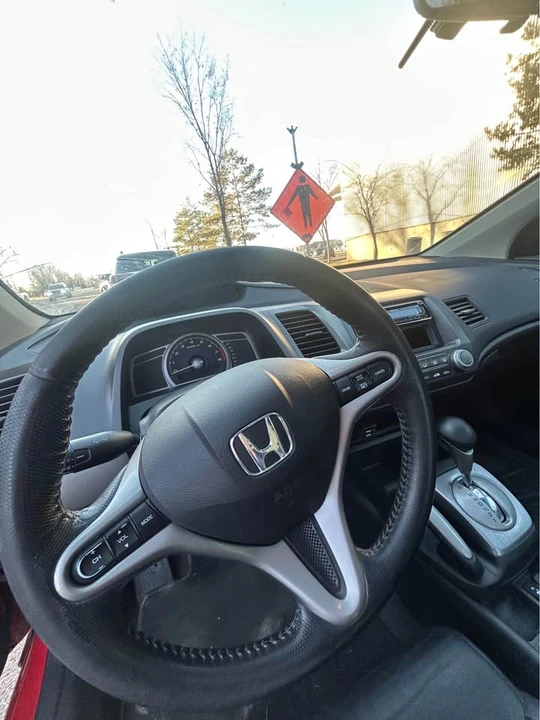 2008 Honda Civic 8th Gen - Image 2 of 7