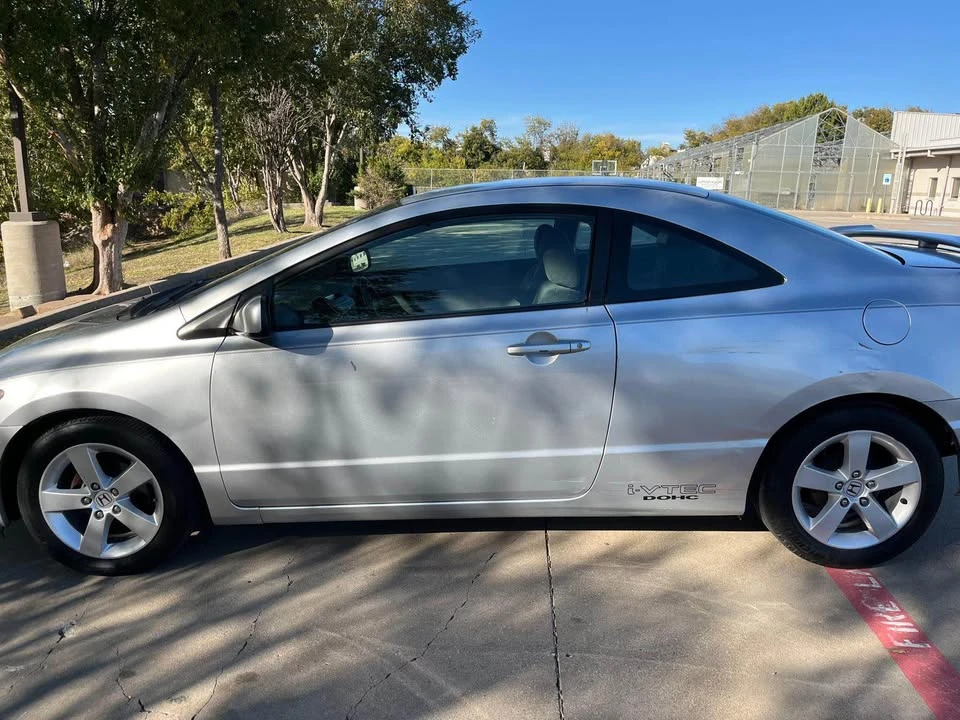 2008 Honda Civic 8th Gen - Image 6 of 8