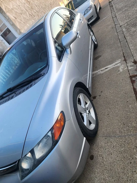 2008 Honda Civic 8th Gen - Image 9 of 13