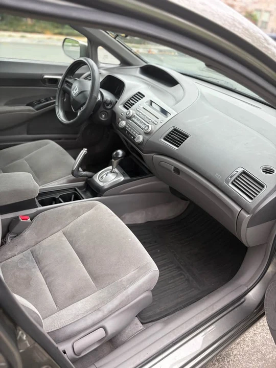 2008 Honda Civic 8th Gen - Image 7 of 9
