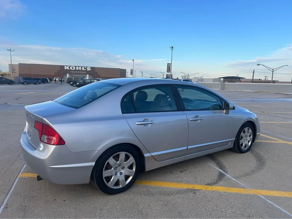 2008 Honda Civic 8th Gen - Image 4 of 9