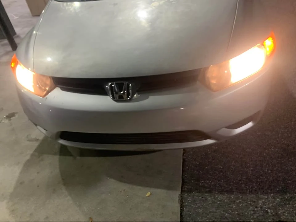 2008 Honda Civic 8th Gen - Image 3 of 7