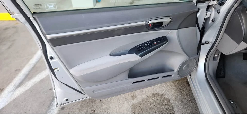 2008 Honda Civic 8th Gen - Image 5 of 12