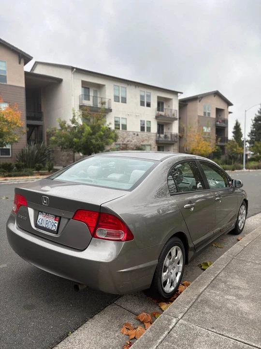 2008 Honda Civic 8th Gen - Image 4 of 9
