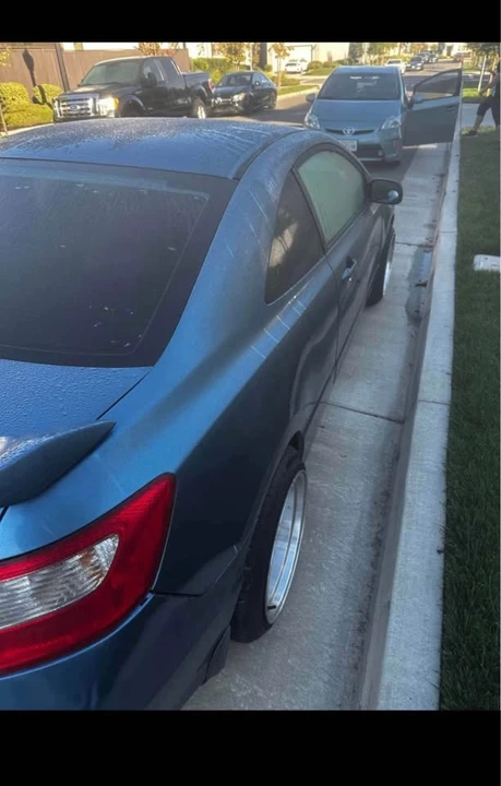 2008 Honda Civic 8th Gen - Image 2 of 4
