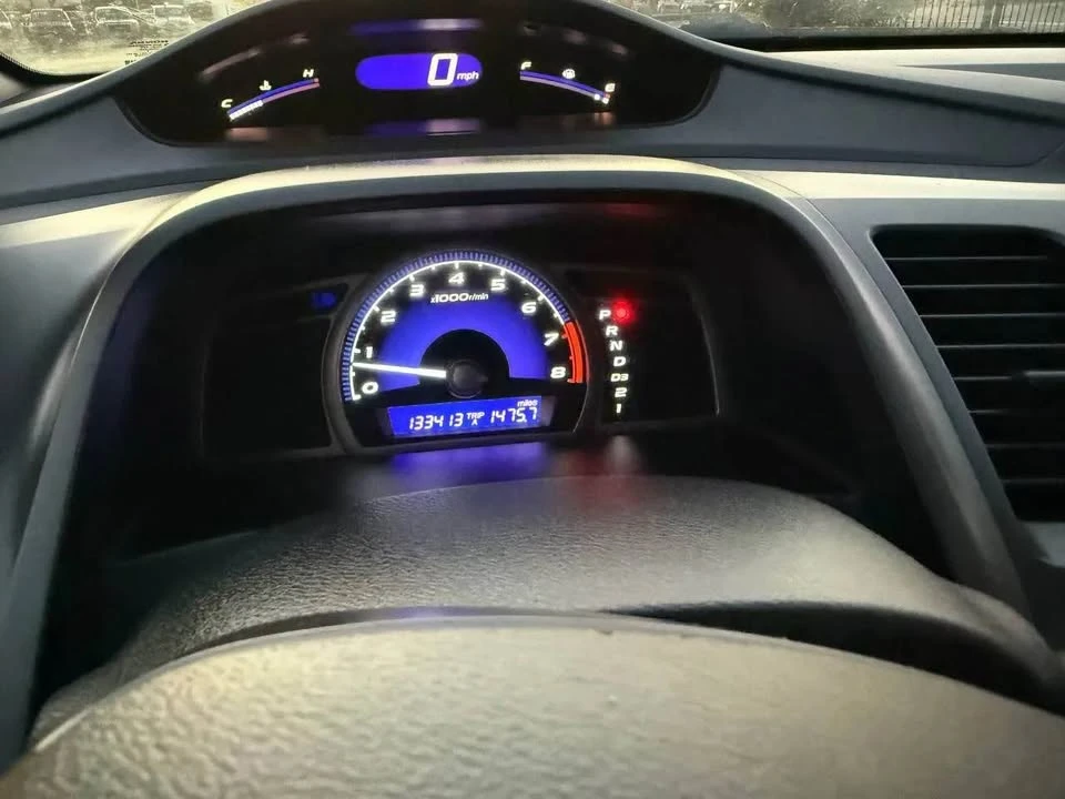 2008 Honda Civic 8th Gen - Image 8 of 15