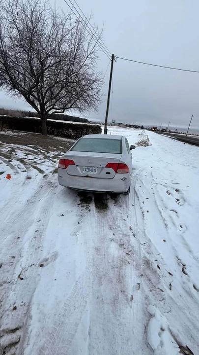 2008 Honda Civic 8th Gen - Image 3 of 3