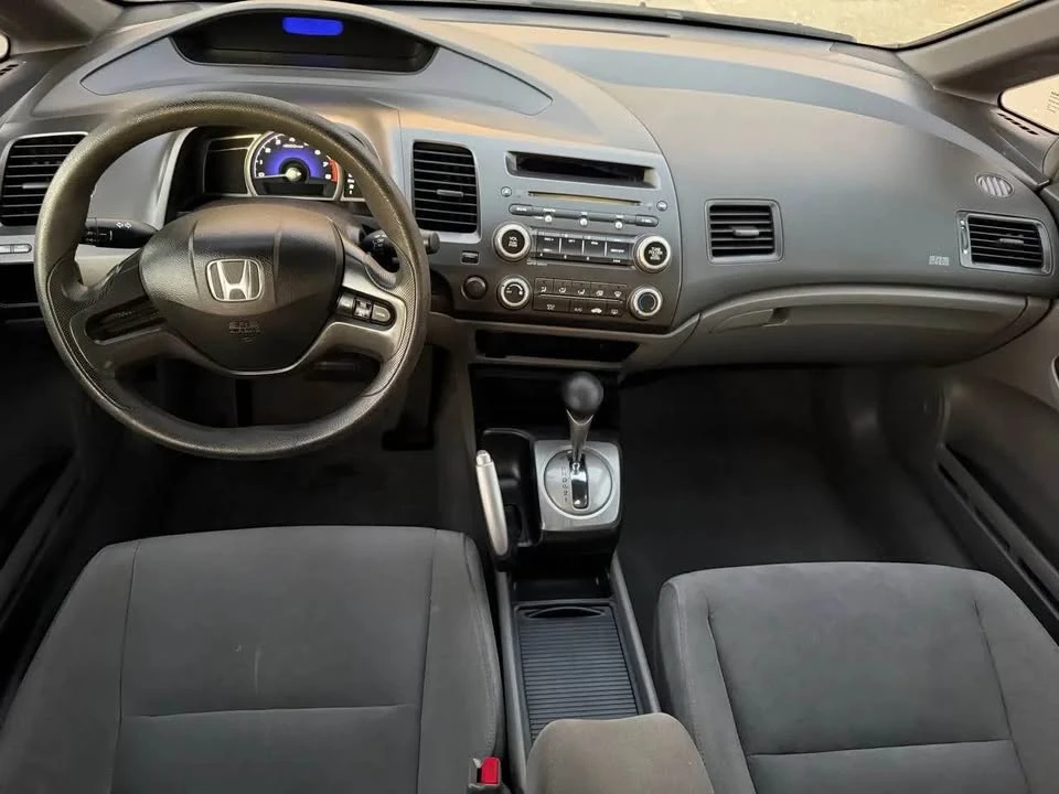 2008 Honda Civic 8th Gen - Image 9 of 15