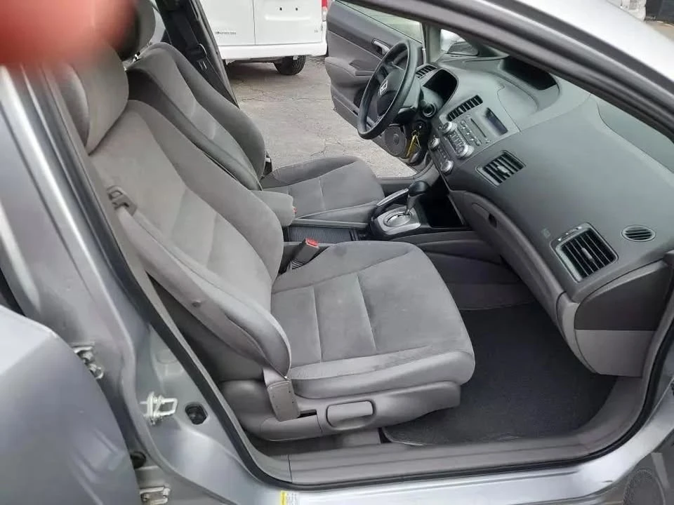 2008 Honda Civic 8th Gen - Image 8 of 11
