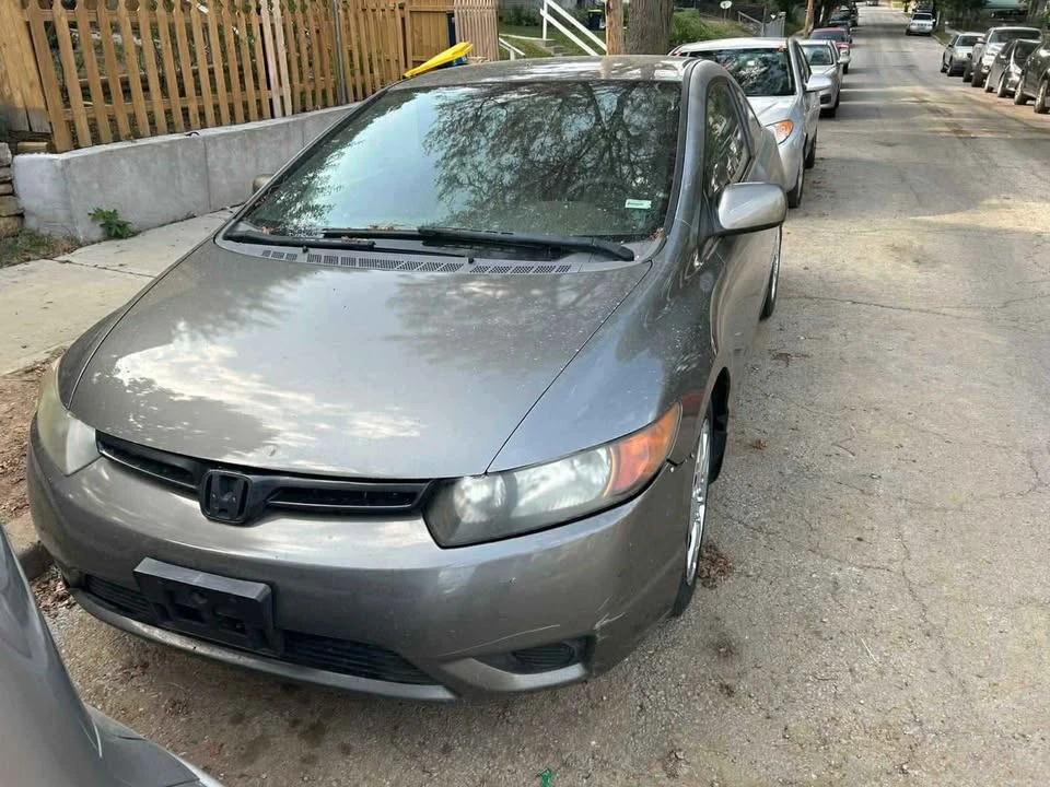 2008 Honda Civic 8th Gen - Image 3 of 3