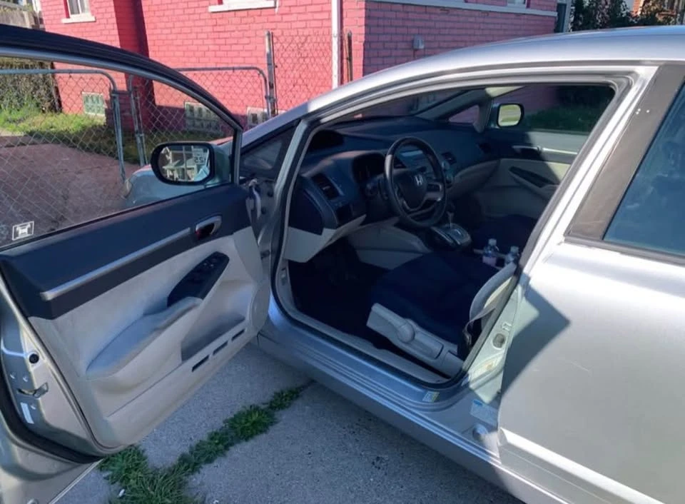 2008 Honda Civic 8th Gen - Image 6 of 11