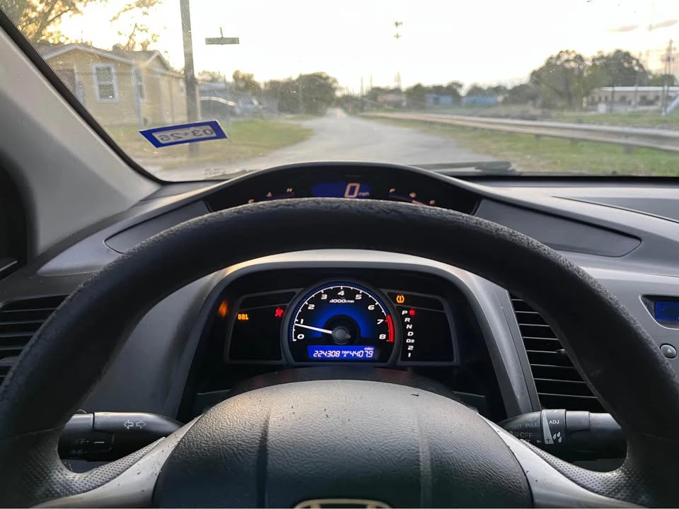 2008 Honda Civic 8th Gen - Image 4 of 8