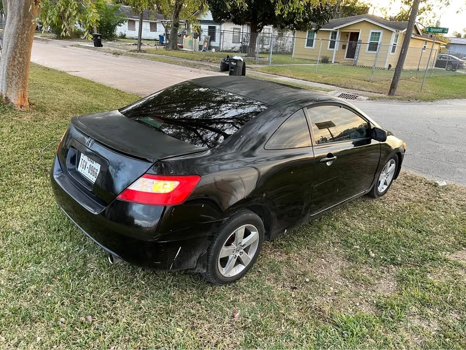 2008 Honda Civic 8th Gen - Image 3 of 8