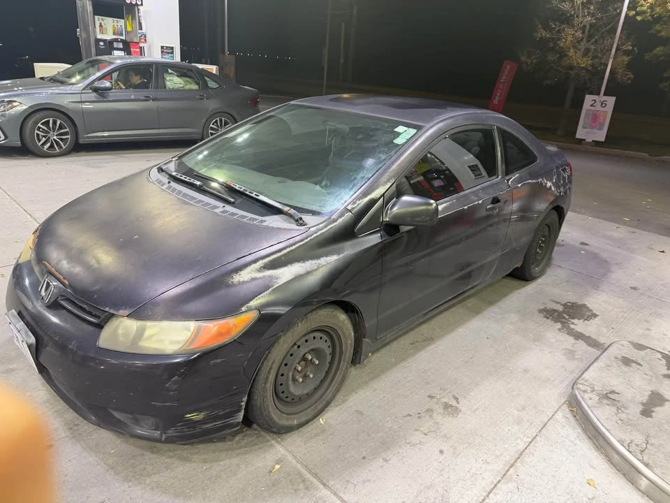 2008 Honda Civic 8th Gen - Image 3 of 4