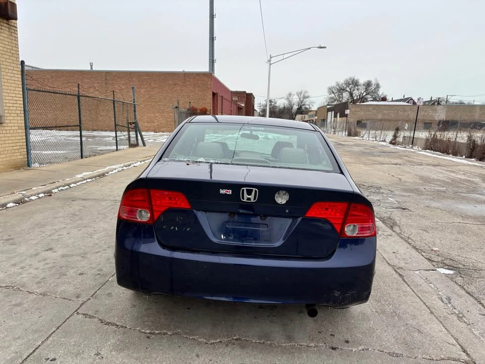 2008 Honda Civic 8th Gen - Image 2 of 12
