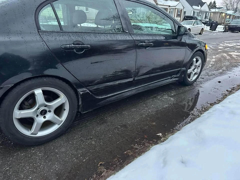 2008 Honda Civic 8th Gen - Image 7 of 8