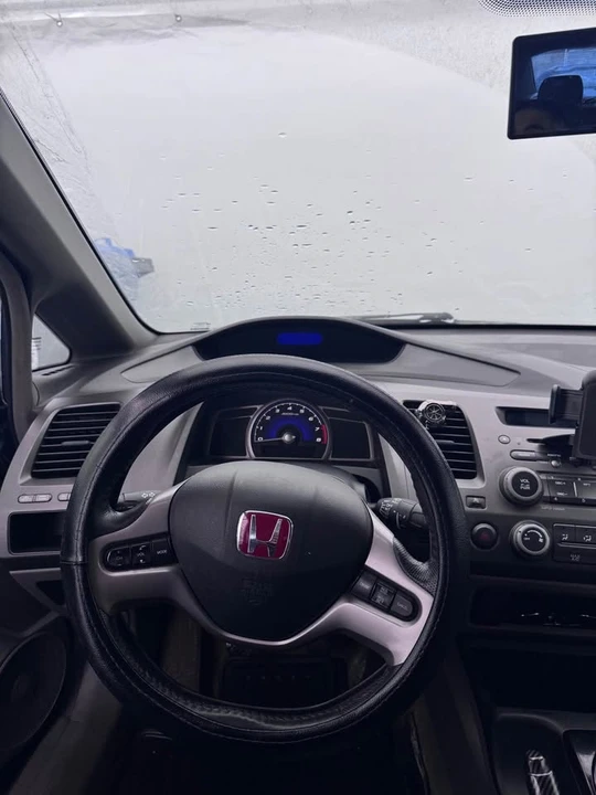 2008 Honda Civic 8th Gen - Image 12 of 18