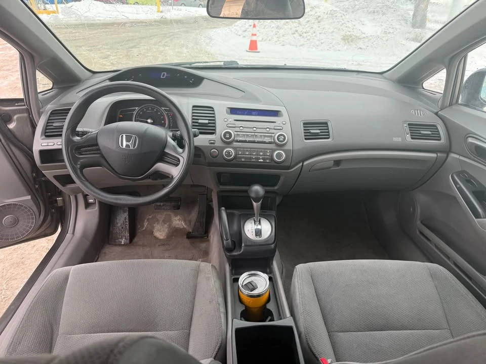 2008 Honda Civic 8th Gen - Image 8 of 9