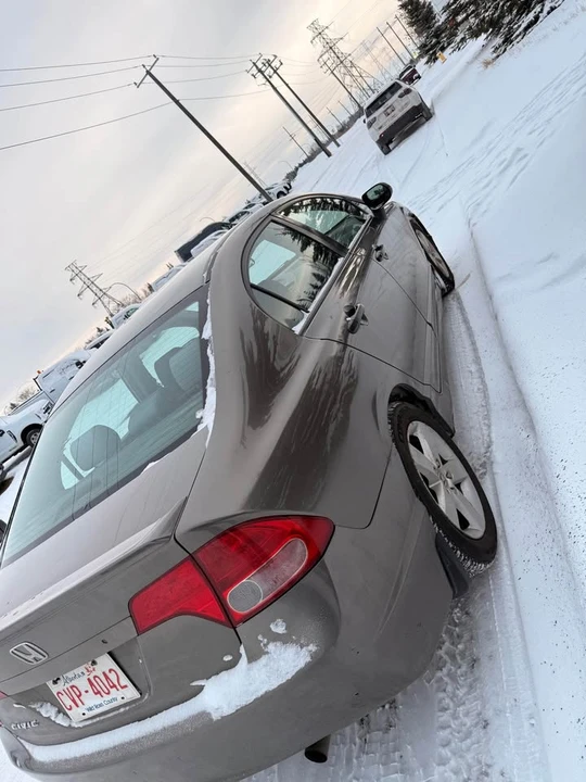 2008 Honda Civic 8th Gen - Image 3 of 4