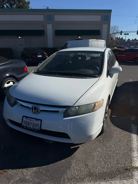 2008 Honda Civic 8th Gen - Image 4 of 4
