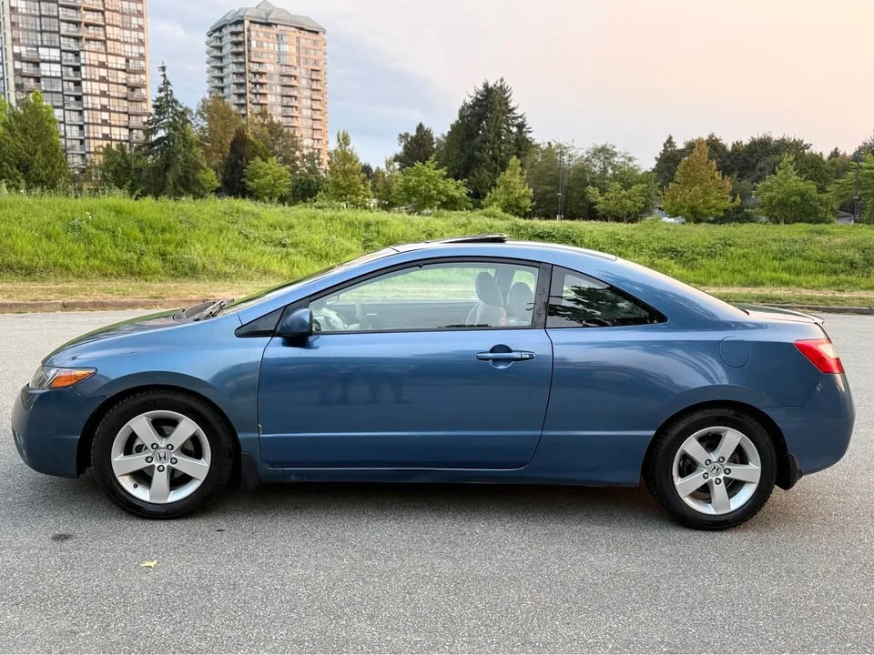 2008 Honda Civic 8th Gen - Image 5 of 15