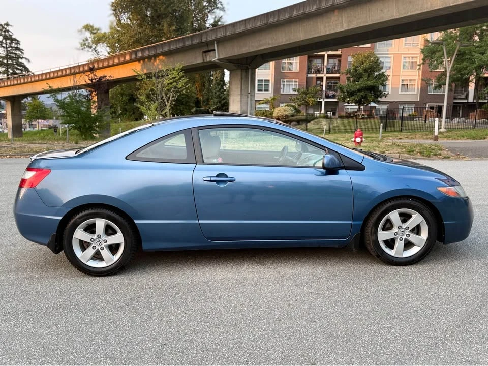 2008 Honda Civic 8th Gen - Image 9 of 15