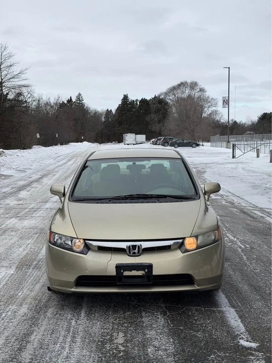 2008 Honda Civic 8th Gen - Image 2 of 13