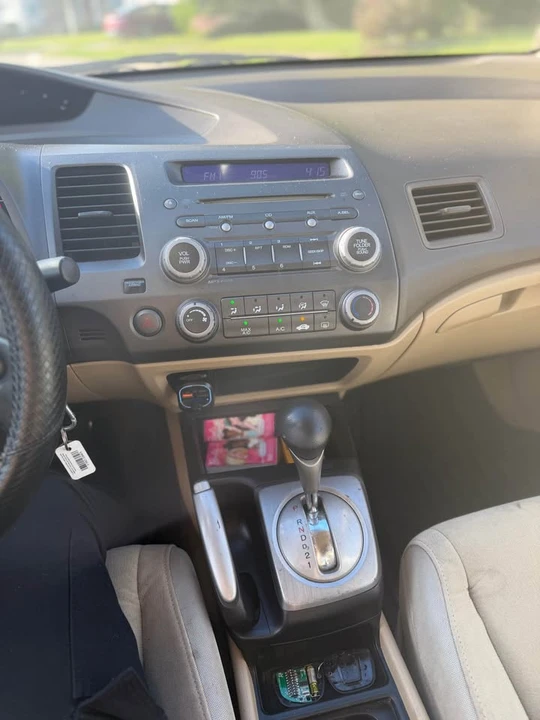 2008 Honda Civic 8th Gen - Image 8 of 9