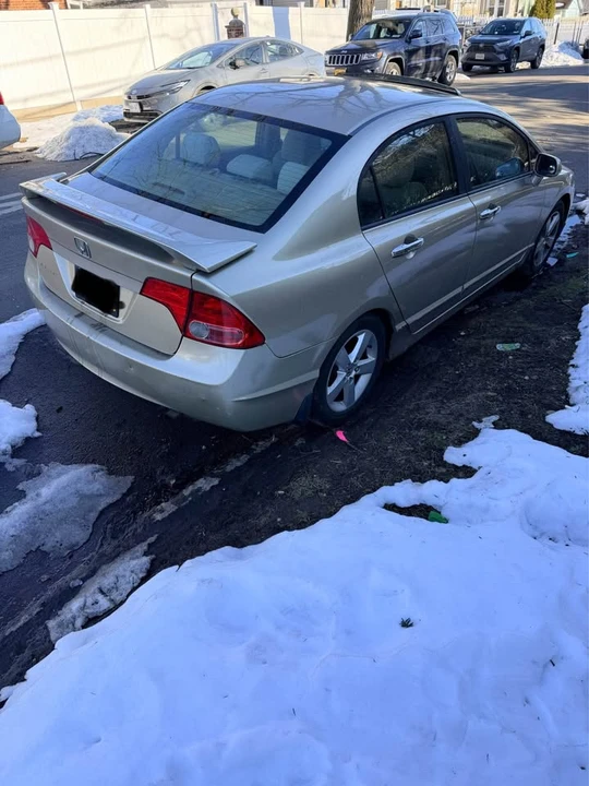 2008 Honda Civic 8th Gen - Image 3 of 6