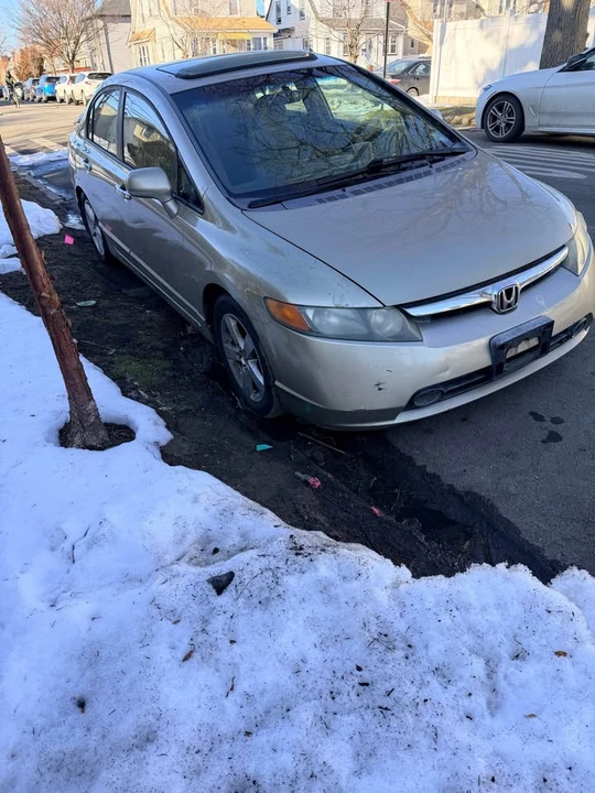 2008 Honda Civic 8th Gen - Image 4 of 6