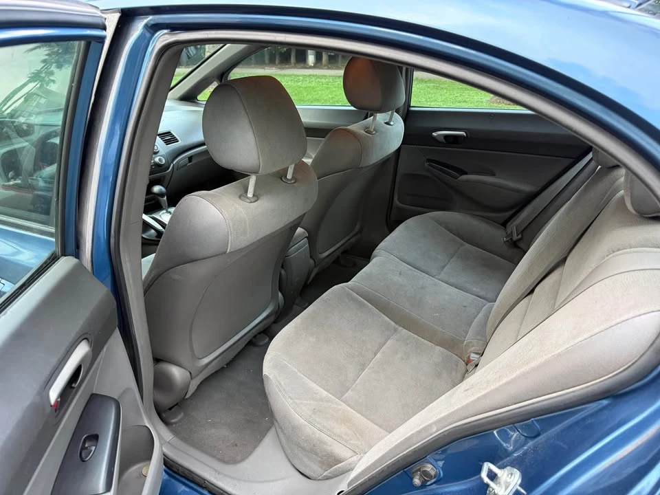 2008 Honda Civic 8th Gen - Image 9 of 16