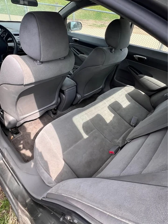 2008 Honda Civic 8th Gen - Image 3 of 8