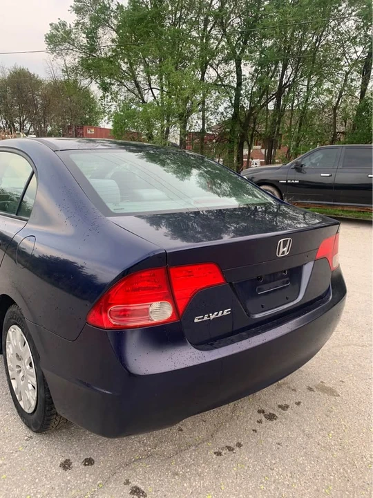 2008 Honda Civic 8th Gen - Image 7 of 19